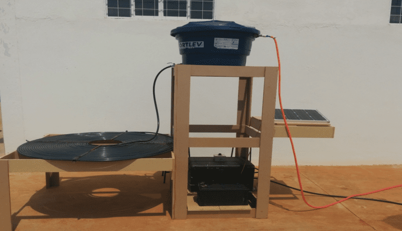 Figura 5 – Projeto em funcionamento com mangueiras de água adaptadas.