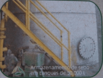 Figura 19: Armazenamento de sebo em tanques de 50.000 L. Fonte: Catálogo disponibilizado pela empresa Grande Rio Reciclagem Ambiental