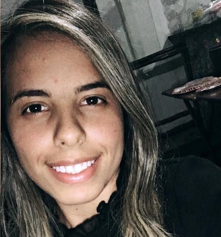 Caroline Oliveira Lima