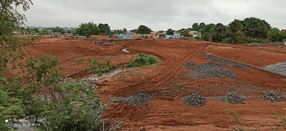 Central region of the Neblina stream, undergoing a process of physiognomic change, for the construction of flood containment.