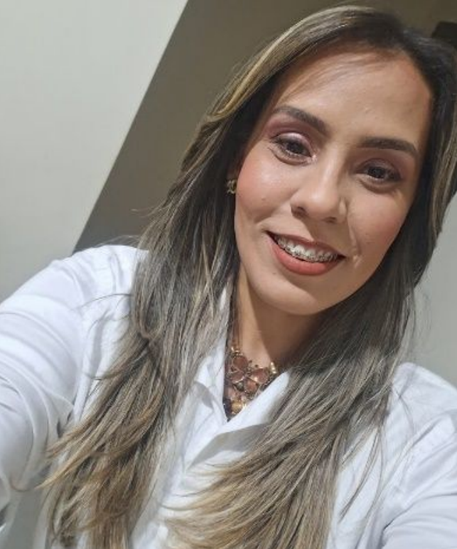 Queli Machado