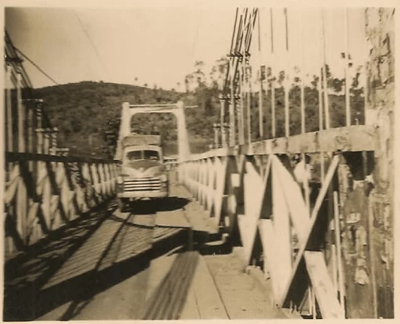 Figura 2: Ponte Pênsil. Fonte: Cláudio Barcelos.