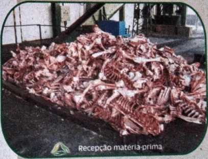 Figura 7: Recepção da matéria prima na Tolva. Fonte: Catálogo disponibilizado pela empresa Grande Rio Reciclagem Ambiental