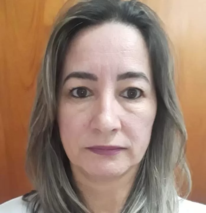 Caroline da Silva Pinto Andrade