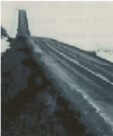 Figura 17 - Registro de abatimento. Fonte: Pinto, 2003, p. 49. 3.3.4 Rodeiras ou trilhas de rodas