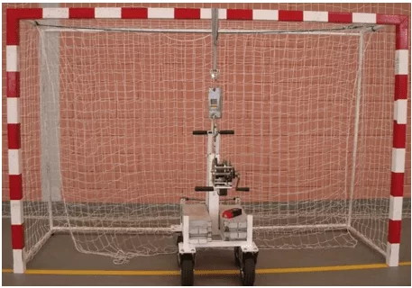 Figura 21 – Traves de futsal: ensaio de resistência. Fonte: Engº José Manuel Viegas - Lemon Safe (Pt)