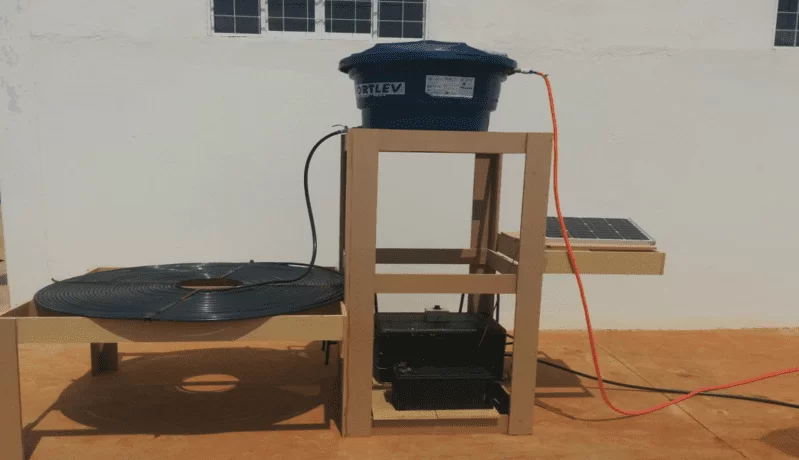 Figura 5 – Projeto em funcionamento com mangueiras de água adaptadas.