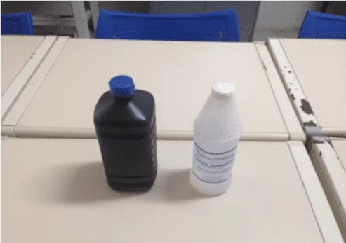 Figura 19 – Recipientes plásticos contaminados. Fonte: Núcleo de meio ambiente