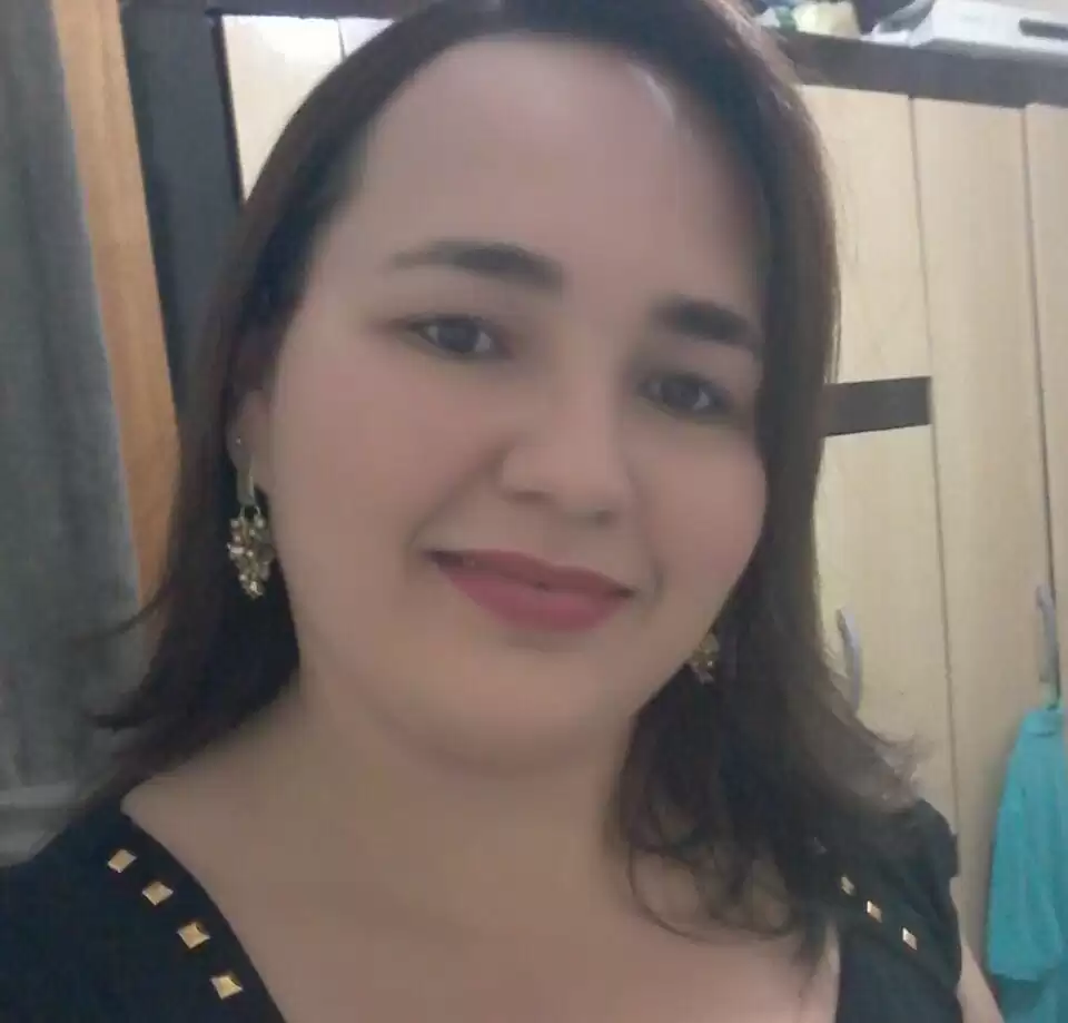 Paula Andréia do Couto Reis Vasconselos
