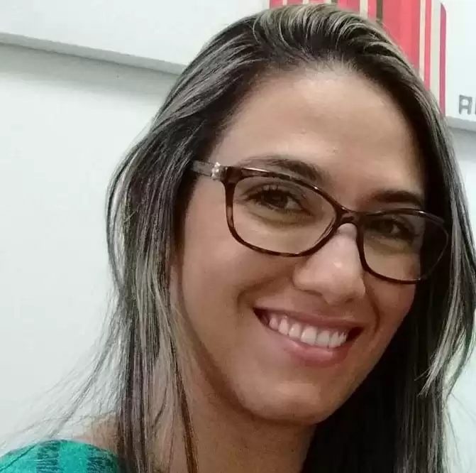 Pollyana de Cássia Macedo