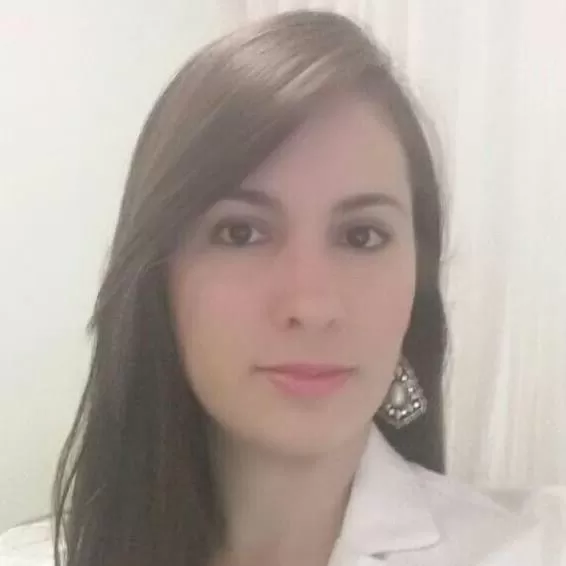 Carla Fabianna de Santana Tomáz