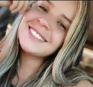 Camila Oliveira Nascimento