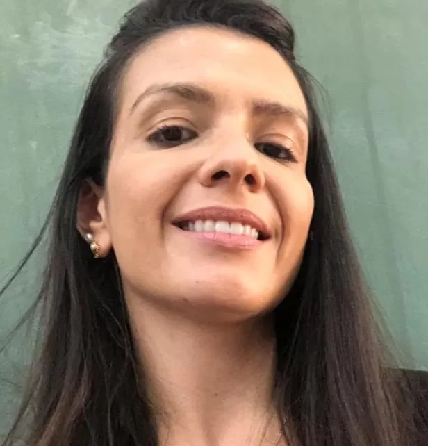 Vanéria Paula Sousa Martins